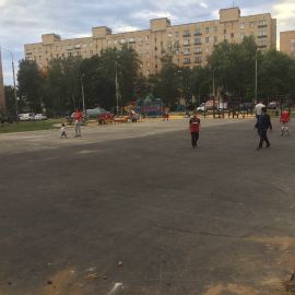 Хоккейная площадка гп. Удельная ул. Шахова. 2015 г